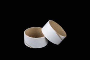 لوله مقوایی و نوار چسب